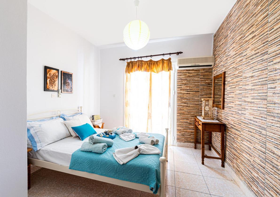 Lions Apartments Poros Town Exterior foto
