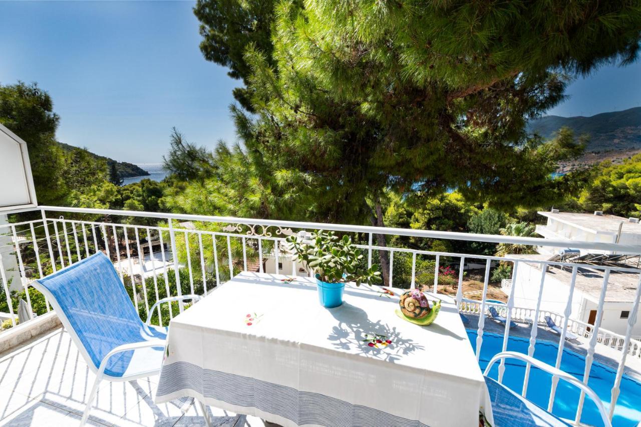 Lions Apartments Poros Town Exterior foto