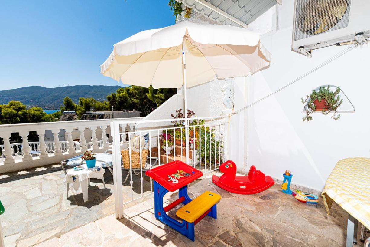 Lions Apartments Poros Town Exterior foto